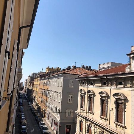 Le Maldobrie Appartement Triëst Buitenkant foto